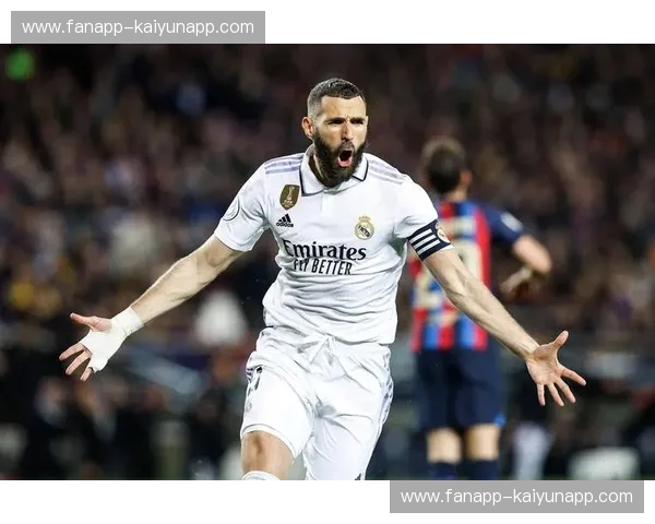 伯纳乌的硝烟：皇马马竞欧冠史诗对决精华集锦